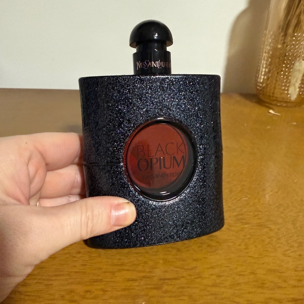 Yves Saint Laurent Black Opium